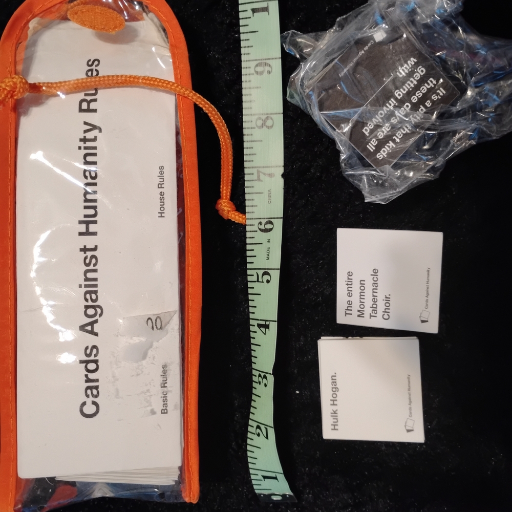 Cards Against Humanity Travel Set - Picture 4 of 4